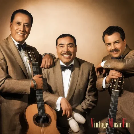 LOS TRES DIAMANTES