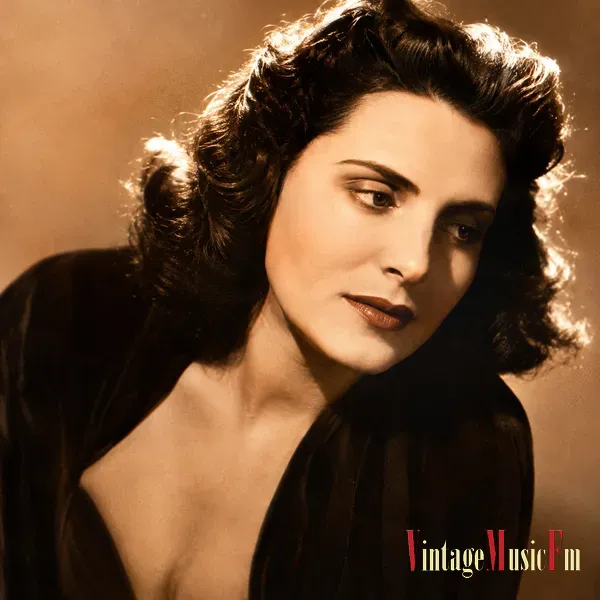 AMÁLIA RODRIGUES