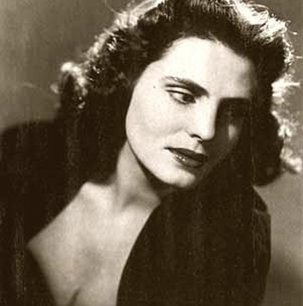 AMÁLIA RODRIGUES