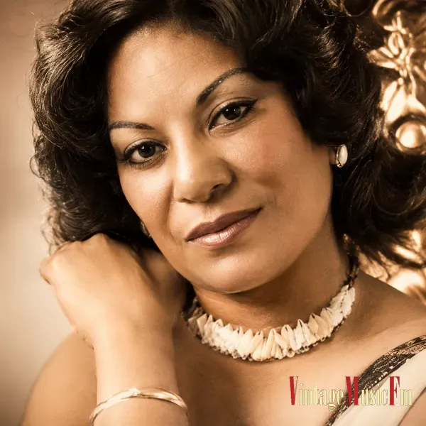CARMEN DELIA DIPINÍ