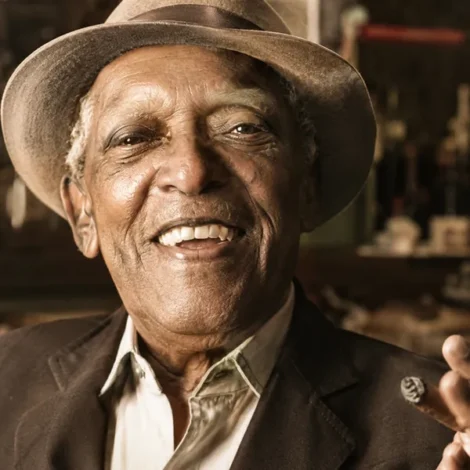 COMPAY SEGUNDO