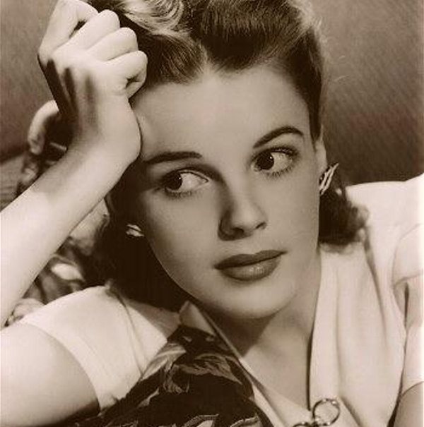 JUDY GARLAND