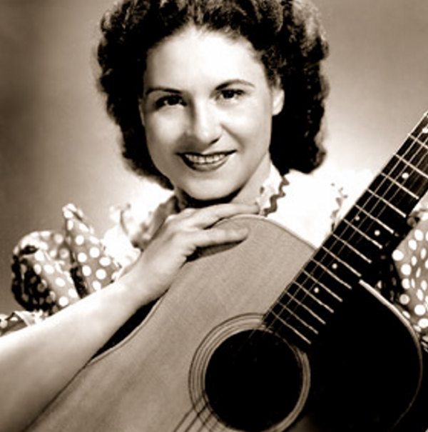 KITTY WELLS