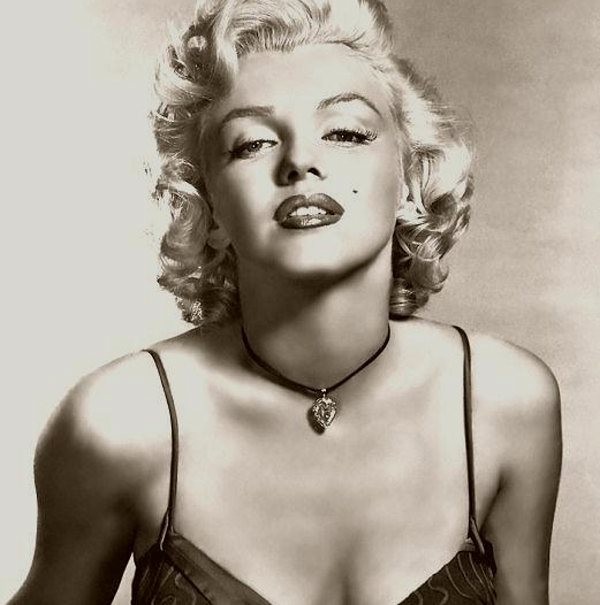 MARILYN MONROE