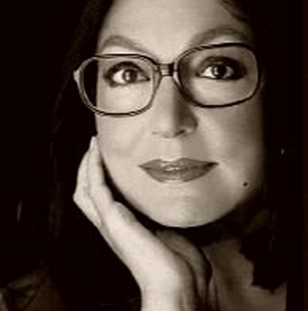 NANA MOUSKOURI