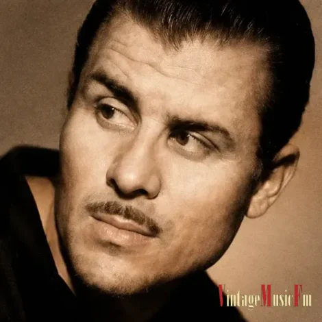 VÍCTOR HUGO AYALA