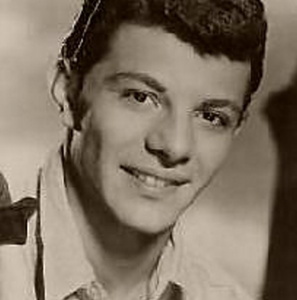 FRANKIE AVALON