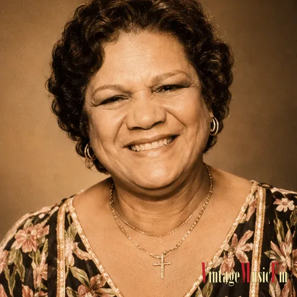 RUTH FERNÁNDEZ