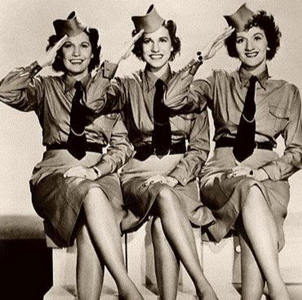 THE ANDREWS SISTERS