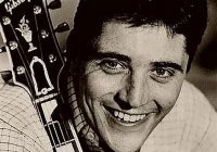 Se cumplen 12 años de la muerte del cantante francés SACHA DISTEL