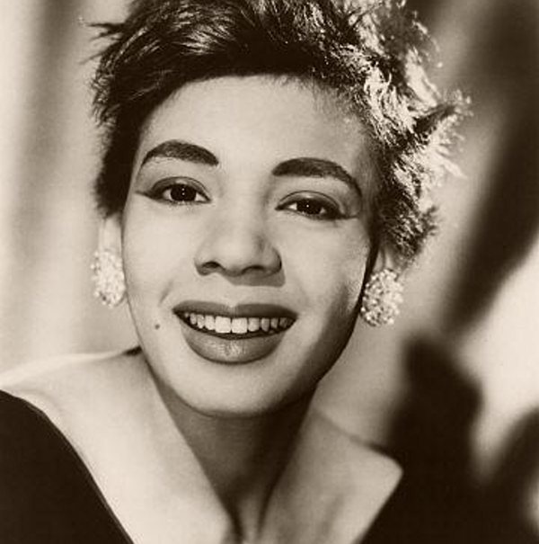 SHIRLEY BASSEY