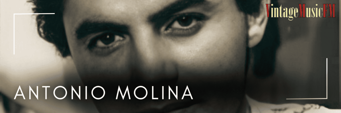 Antonio Molina nació en Málaga, España, el 9 de marzo de 1928