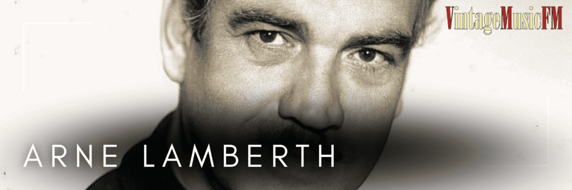 Arne Lamberth nació en Mjölby, West Yorkshire, Suecia, el 13 de octubre 1.926